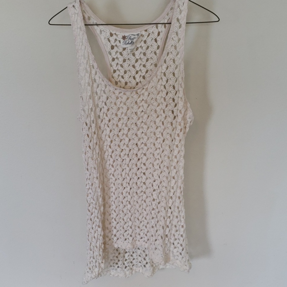 Size L HiLo cream tank top